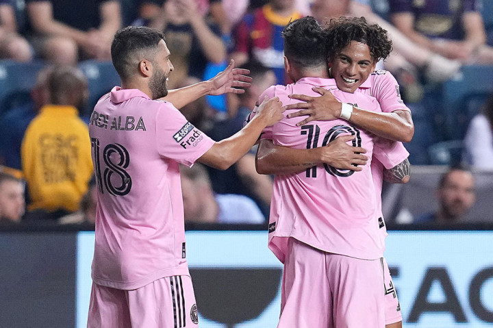 Pemain pengganti David Ruiz kembali memperlebar jarak keunggulan Miami menjadi 4-1 pada menit ke-84.