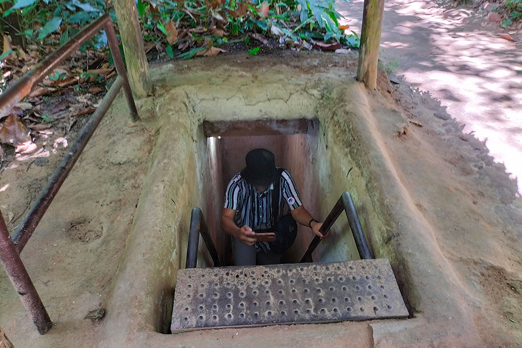 Setiap tahunnya, jutaan wisatawan lokal dan mancanegara telah mengunjungi Terowongan Cu Chi, dengan tingkat pertumbuhan turis tahunan lebih dari 10%.