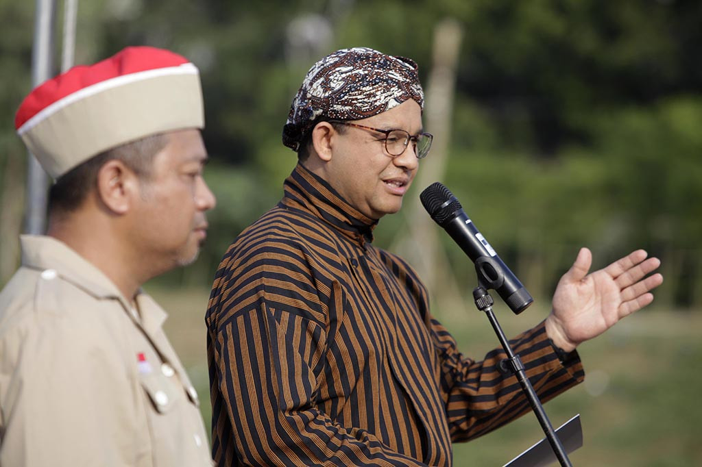 Ia juga menyinggung gelaran pemilu menjadi momen bagi Indonesia untuk berhenti dan menengok ke depan dan belakang. Menurut Anies, setiap lima tahun sekali, Indonesia bakal menentukan arah dan pemimpin baru.