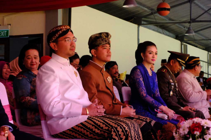 Menurut dia, tampilnya Gusti Bhre, panggilan akrab pemimpin adat Pura Mangkunegaran yang masih berunur 26 tahun ini, menjadi bagian strategi kebudayaan antara Pemkot Surakarta, Keraton Kasunanan dan Pura Mangkunegaran dalam berkolaborasi, dan sekaligus menunjukkan Surakarta sebagai kota budaya.