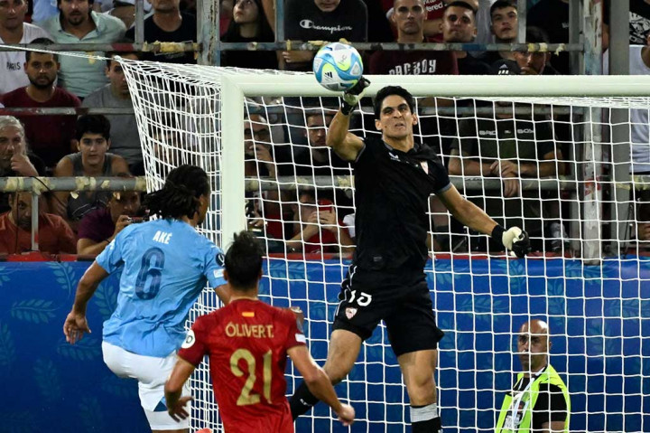 Pesepak bola 32 tahun itu akan mengenakan nomor punggung 37 di tim yang bermarkas di King Fahd International Stadium tersebut.