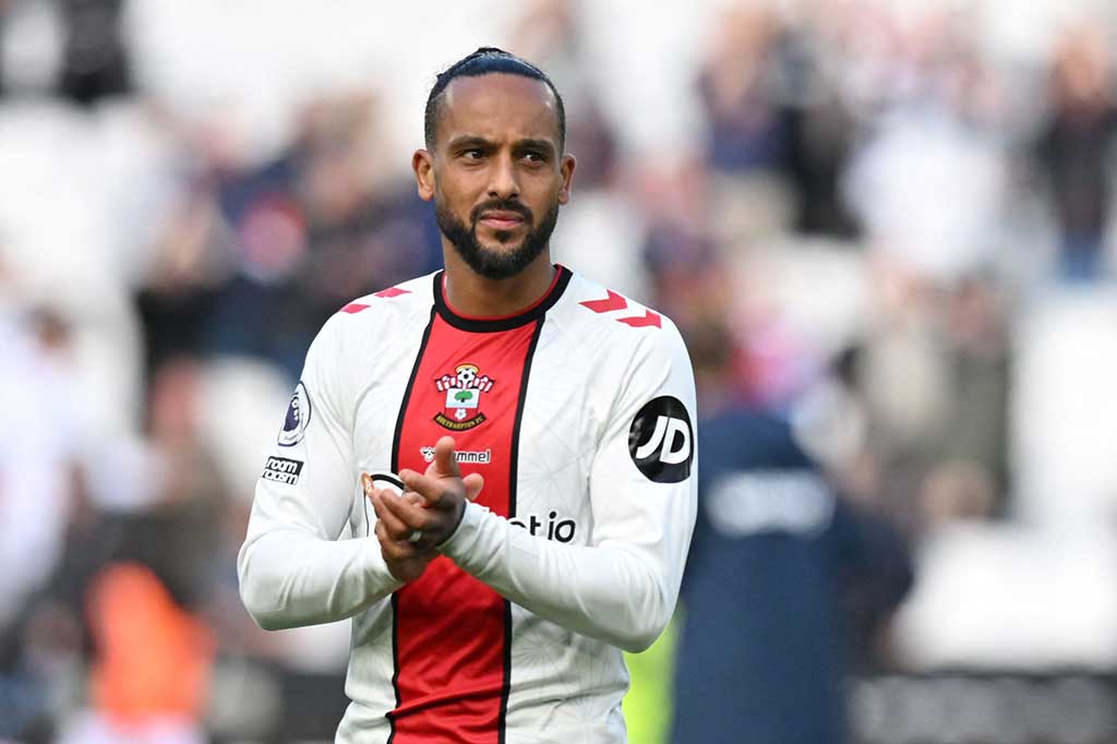 Theo Walcott, salah satu talenta muda Inggris yang luar biasa di generasinya, Jumat, 18 Agustus 2023, mengumumkan pensiun dari sepak bola profesional pada usia 34 tahun.