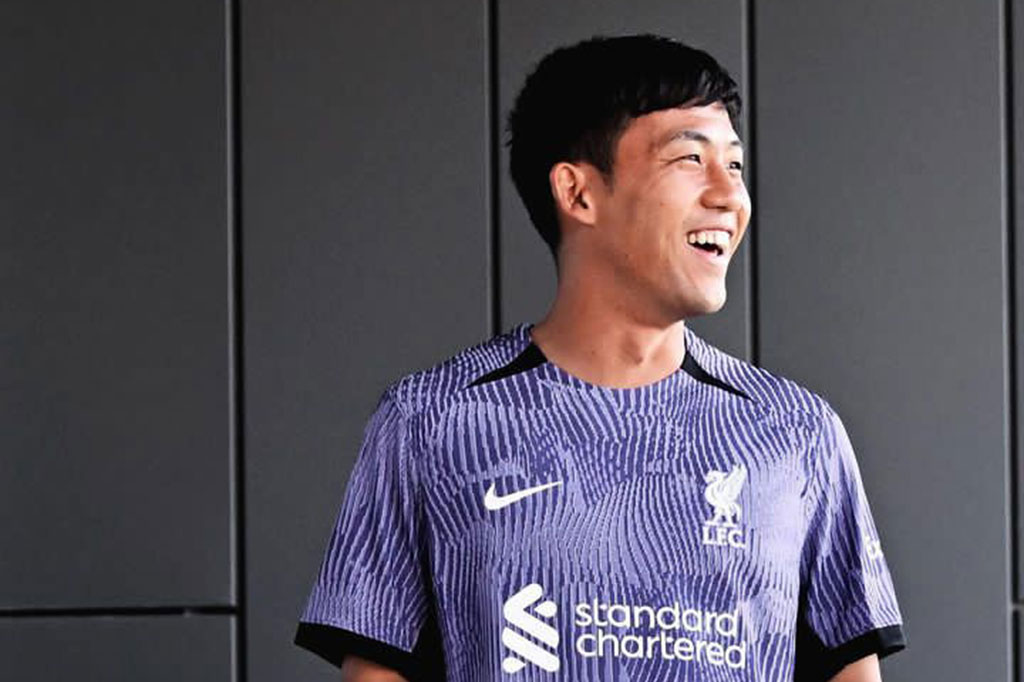 Endo tiba di Liverpool setelah menjalani empat musim bersama Stuttgart di mana ia membuat 133 penampilan dan mencetak 15 gol dan 12 assists setelah pindah ke Liga Jerman pada 2019 dengan dimulai menjadi pemain pinjaman.