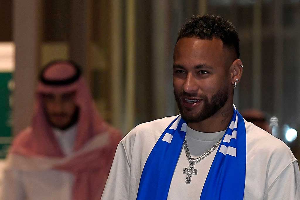 Menurut sumber yang dekat dengan kesepakatan, kontrak dua tahun Neymar dengan Al-Hilal akan membuatnya mendapatkan gaji sekitar 100 juta euro per musim.