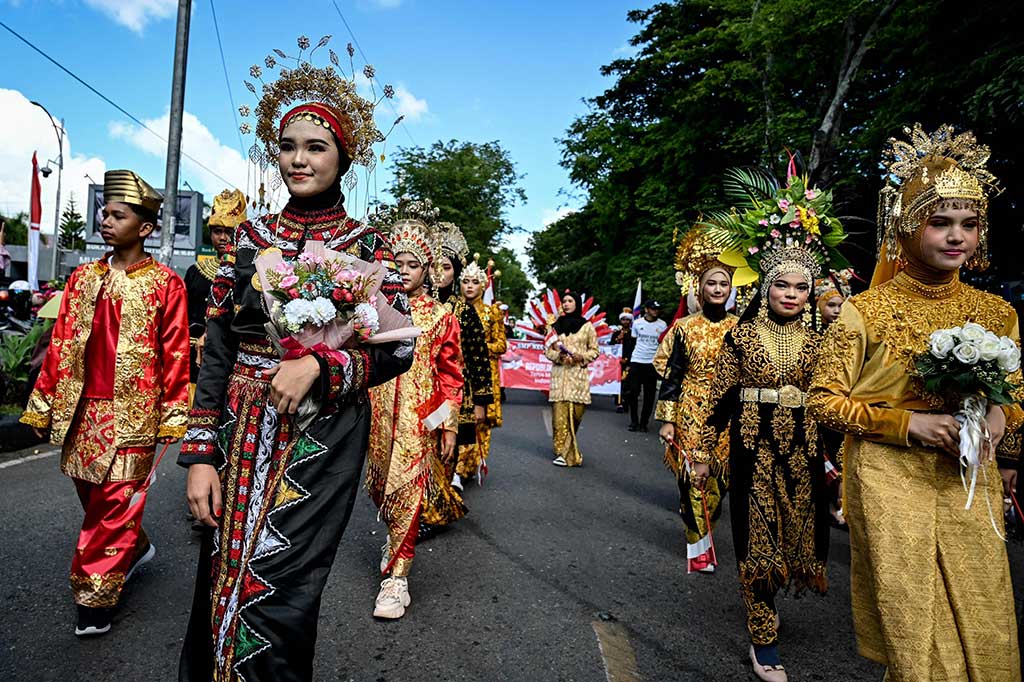 Pj Wali Kota Lhokseumawe Imran, Sabtu, mengatakan karnaval merupakan salah satu rangkaian pesta HUT Republik Indonesia dengan melibatkan seluruh elemen masyarakat maupun instansi vertikal.