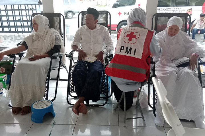 Nurbaiti, seorang jemaah salat subuh perempuan kepada Media Indonesia, mengatakan, jiwa sosialnya langsung tergugah begitu mendengar pengumuman adanya aksi donor darah selesai tausiah subuh. Apalagi ini bertepatan dengan hari peringatan ke-78 kemerdekaan Indonesia.