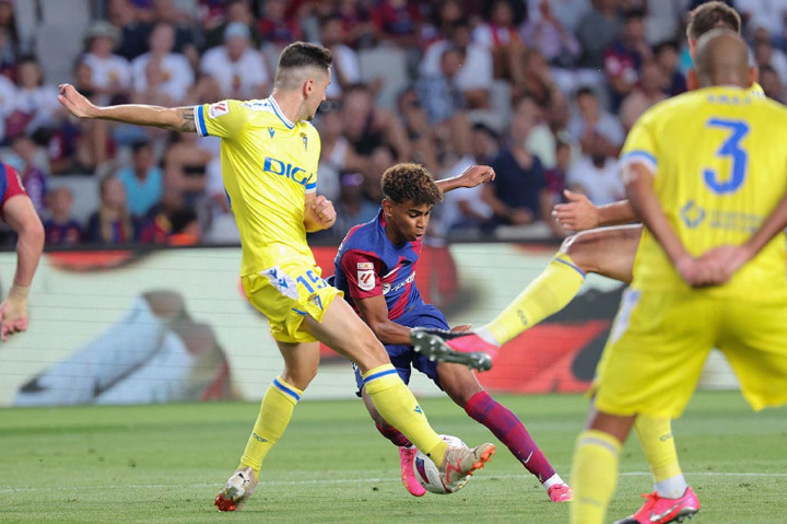Dua gol pada akhir laga mengamankan kemenangan 2-0 Barcelona atas Cadiz, dalam pertandingan Liga Spanyol yang dimainkan di Lluis Companys Olimpic Stadium, Minggu malam waktu setempat atau Senin, 21 Agustus 2023 dini hari WIB.
