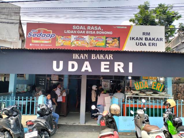 Rumah makan Ikan Bakar Uda Eri. (Foto: Dok. Medcom.id/Yatin Suleha)
