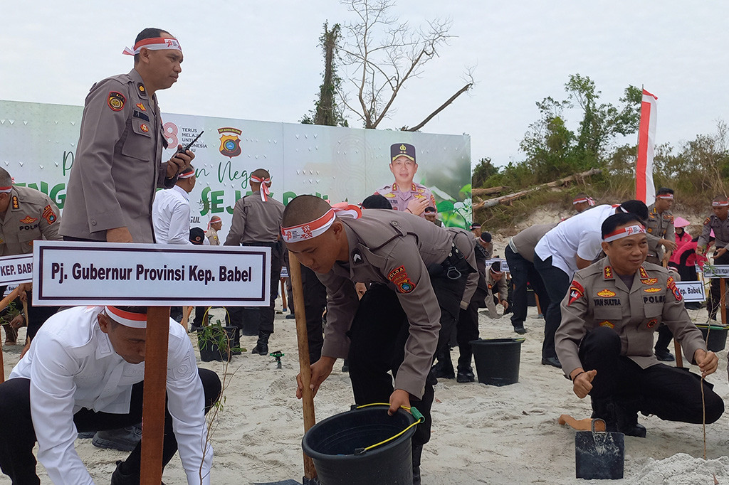 Namun, menurut Kapolda untuk di Babel penanaman dilaksanakan di seluruh Polres jajaran di Kabupaten termaksut Polda.