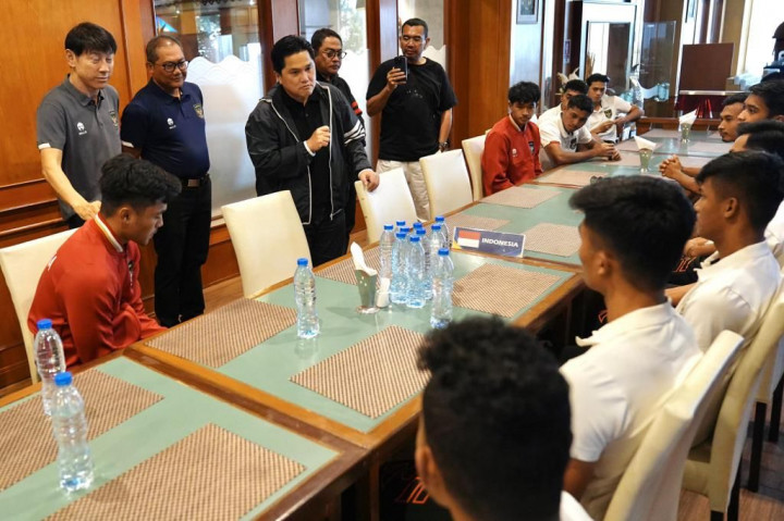 Erick pun mengatakan kepada Alfeandra Dewangga dkk bahwa dirinya dan seluruh jajaran PSSI berada di belakang Skuad Garuda Muda untuk memberikan dukungan dan doa.