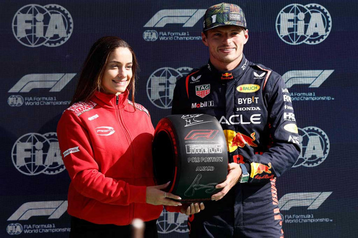 Kemenangan kesembilan berturut-turut pada hari Minggu akan membawanya menyamai rekor Sebastian Vettel yang dibuat pada  2013.
