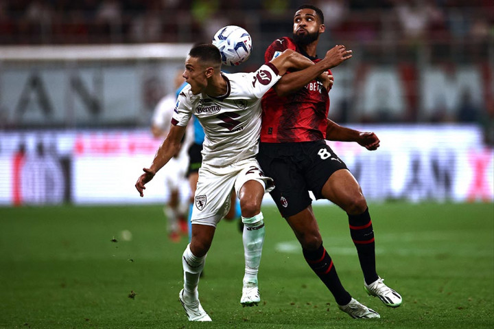 Penyerang Prancis Olivier Giroud menyumbang dua gol penalti saat AC Milan menghantam tamunya Torino dengan skor 4-1 pada pertandingan Liga Italia yang dimainkan di Stadion San Siro, Milan, Sabtu waktu setempat atau Minggu, 27 Agustus 2023 dini hari WIB.