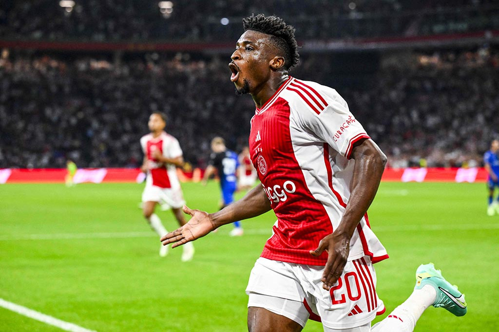 West Ham mengontrak gelandang Ghana Mohammed Kudus dari Ajax dalam kesepakatan senilai USD47 juta yang dilaporkan pada hari Minggu, 27 Agustus 2023.