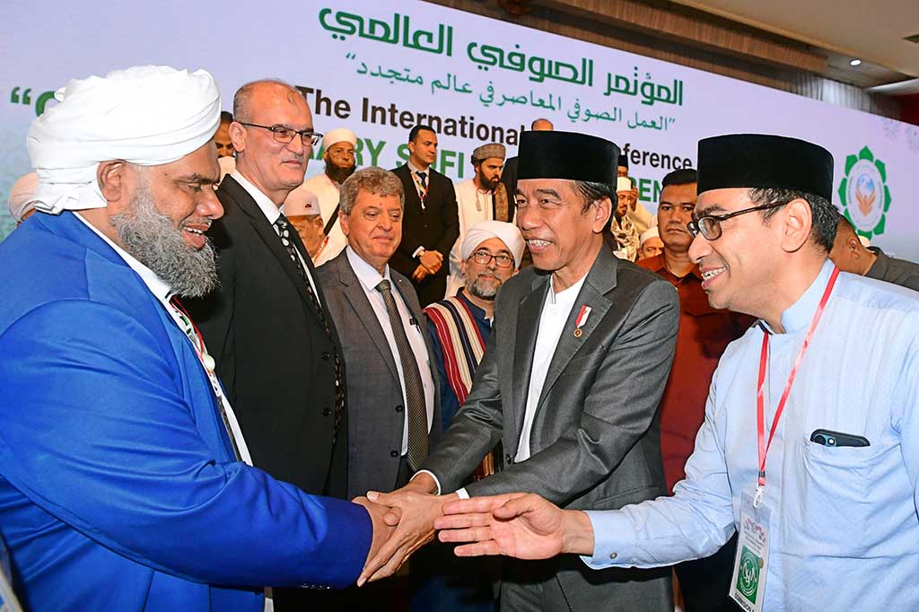 Dia pun menyampaikan ucapan terima kasih kepada para ulama dan tokoh agama yang terus membimbing serta mendoakan keselamatan, kesejahteraan, dan kemajuan Indonesia. 