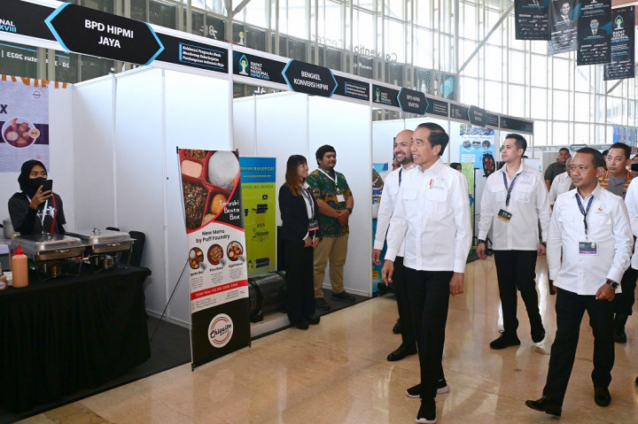 Selain WTO, Dana Moneter Internasional (IMF) juga meminta pemerintah untuk mempertimbangkan penghapusan kebijakan larangan ekspor nikel dan tidak meluas pada komoditas lain.