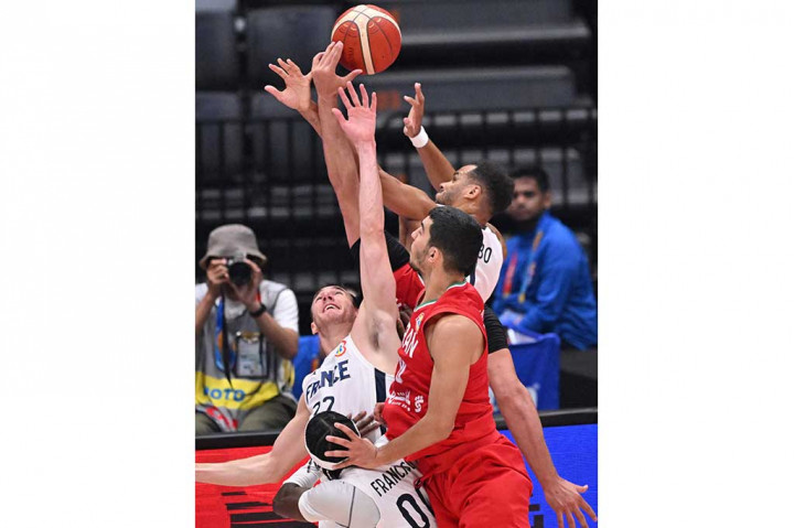 Pencetak poin terbanyak dari Prancis dicatatkan oleh Elie Oktober dengan 13 poin, Nando De Colo 12 poin, dan Guerschon Yabusele 11 poin.