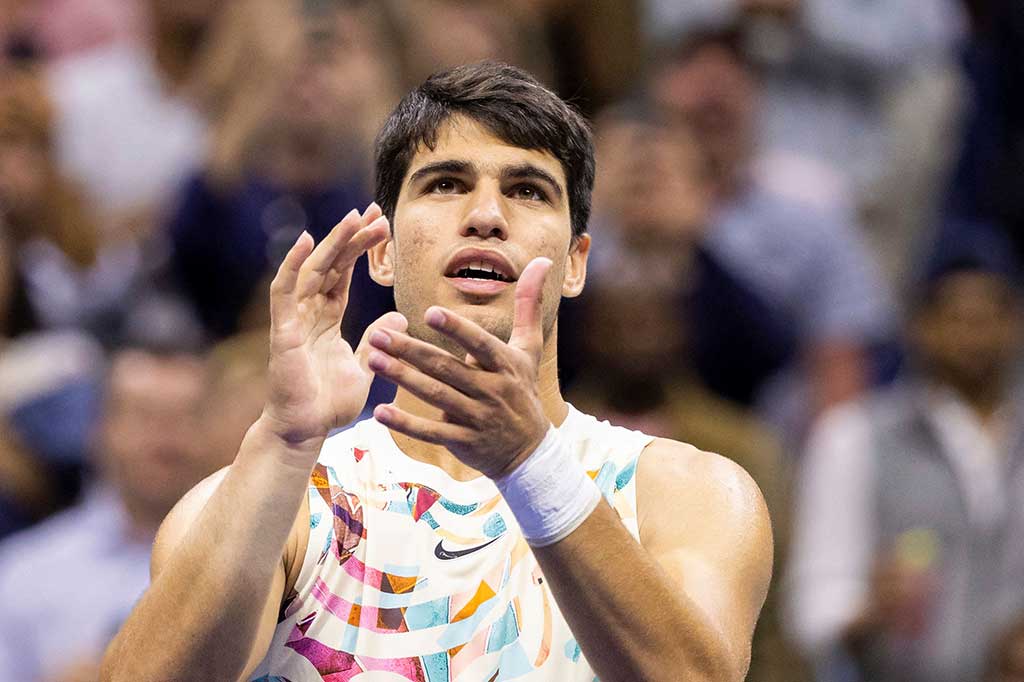 Petenis berusia 20 tahun, yang akan kehilangan peringkat satu dunia dari Novak Djokovic setelah turnamen tersebut, selanjutnya akan menghadapi unggulan ke-26 asal Inggris Dan Evans di babak 32 besar.