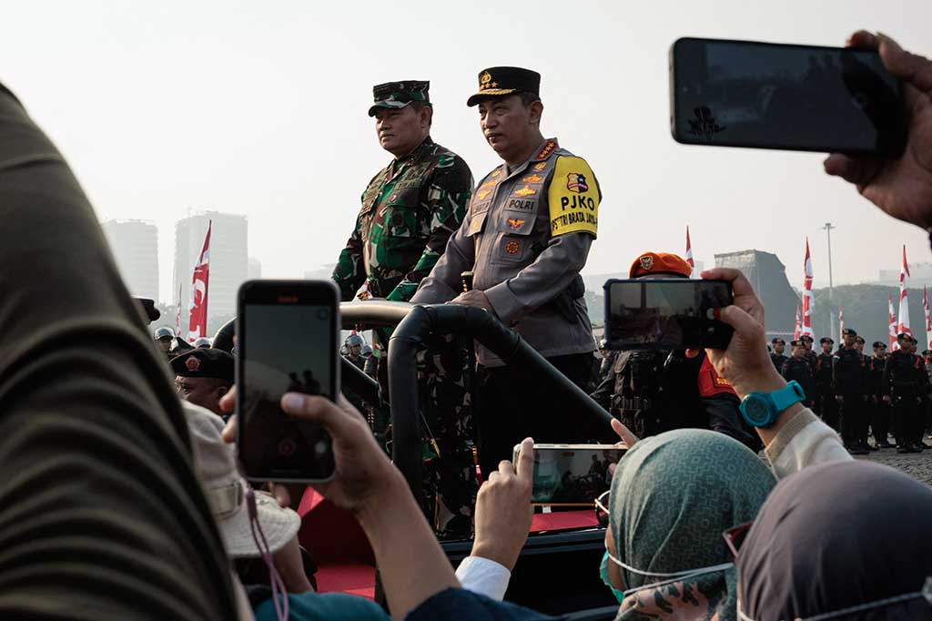 Panglima TNI Laksamana Yudo Margono dan Kapolri Jenderal Listyo Sigit Prabowo mengatakan personel yang terlibat pengamanan KTT Ke-43 ASEAN di Jakarta siap mengantisipasi kerawanan dengan kompleksitas yang ada di Ibu Kota.