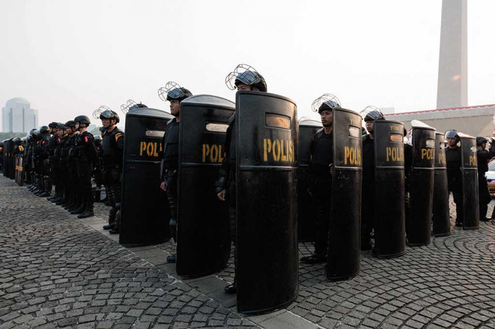 Meski demikian, Kapolri mengingatkan seluruh personel yang terlibat untuk tetap waspada dan memiliki sense of crisis potensi ancaman sekecil apa pun, mulai dari unjuk rasa, gangguan lalu lintas, sampai dengan situasi kondisi terorisme dan bencana alam yang mungkin terjadi.