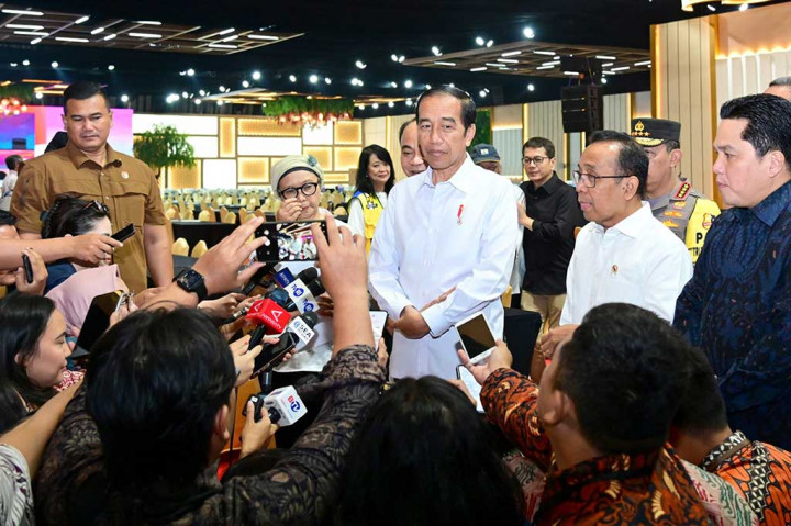 Sementara itu dalam kesempatan terpisah, Menteri Luar Negeri (Menlu) Retno Marsudi menjelaskan bahwa 22 negara yang terdiri atas 11 negara ASEAN dan 9 negara mitra akan hadir pada KTT ASEAN ini. Selain itu, ASEAN juga mengundang dua negara lain yaitu Bangladesh sebagai Ketua Indian Ocean Rim Association (IORA) dan Kepulauan Cook sebagai Ketua Pacific Island Forum (PIF).