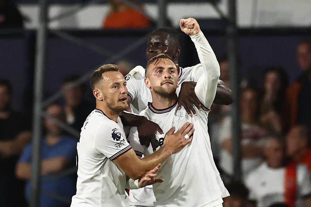 The Hammers menduduki posisi teratas dengan koleksi 10 poin, sedangkan kekalahan ketiga Luton di liga musim ini memaksa mereka terpuruk di dasar klasemen dengan nol poin.