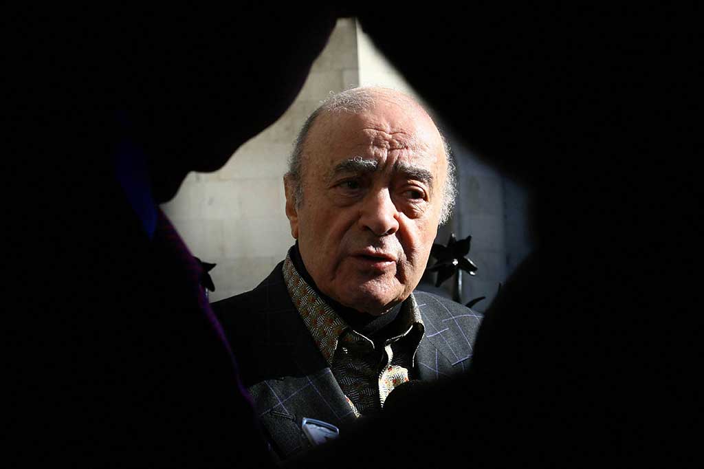 Taipan Mohamed Al-Fayed, seorang miliarder kontroversial dan ayah Dodi yang terbunuh bersama Putri Diana pada tahun 1997, meninggal dunia di usia 94 tahun.