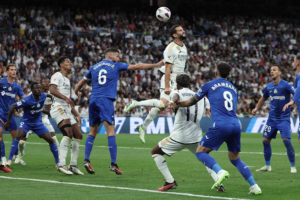 Jude Bellingham kembali menjadi pahlawan Real Madrid berkat gol penentu kemenangannya, saat mereka menang 2-1 atas tamunya Getafe, pada pertandingan Liga Spanyol yang dimainkan di Santiago Bernabeu, Madrid, Sabtu, 2 September 2023.