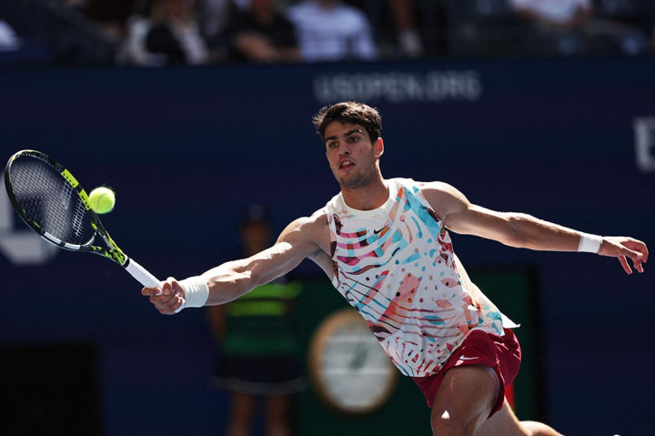 Petenis peringkat satu dunia Carlos Alcaraz serta unggulan kedua pada kategori putri Aryna Sabalenka melaju ke putaran 16 besar US Open, Sabtu, 2 September 2023 setempat.
