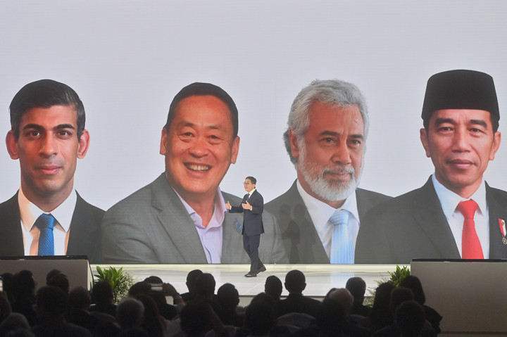 Tidak hanya soal pengembangan energi berkelanjutan, kolaborasi ASEAN yang didorong lewat Keketuaan Indonesia juga fokus pada transformasi digital di semua sektor.