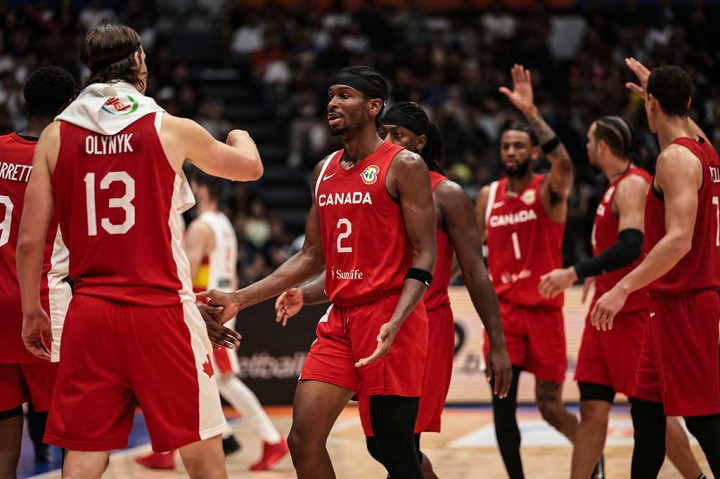 Kanada menyingkirkan juara bertahan Spanyol dengan skor 88-85 pada laga pamungkas Grup L Piala Dunia FIBA 2023 di Indonesia Arena Gelora Bung Karno Jakarta, Minggu, 3 September 2023.
