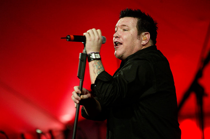 Harwell adalah penyanyi yang mendirikan Smash Mouth di California pada 1994 bersama Kevin Coleman pada drum, Greg Camp pada gitar, dan Paul De Lisle pada bass. Grup ini masih aktif dan gayanya digambarkan sebagai campuran pop, rock, ska, dan punk. Smash Mouth meraih ketenaran di seluruh dunia pada 1997 dengan albumnya Fush Yu Mang dan lagu hit Walkin' on the Sun.