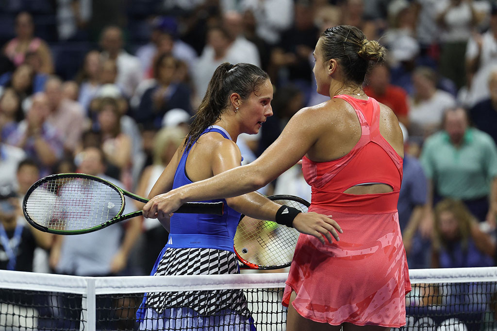 Sabalenka meraih kemenangan dua gim langsung atas unggulan ke-13 Daria Kasatkina (Rusia), dengan skor 6-1, 6-3.