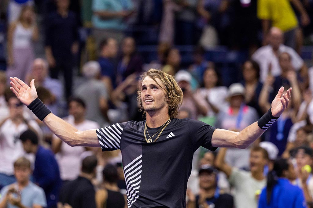 Zverev yang berusia 26 tahun memiliki rekor 3-2 melawan petenis nomor satu dunia Alcaraz, memenangkan satu-satunya pertemuan Grand Slam mereka di perempat final Prancis Terbuka 2022, dan mendapatkan kembali performa terbaiknya. 