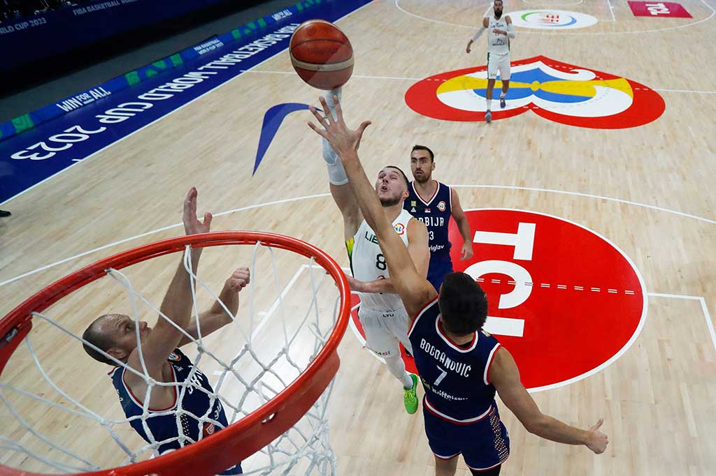 Sedangkan dari Lithuania, para pencetak poinnya lebih merata dengan Tadas Sedekerskis menciptakan 14 angka, Rokas Joubaitis 13 poin, dan Ignas Brazdeikis serta Jonas Valanciunas sama-sama menyumbangkan 11 poin.