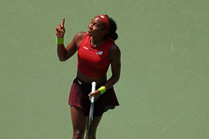 Gauff, yang dikalahkan di perempat final tahun lalu, adalah remaja Amerika pertama yang mencapai semifinal AS Terbuka sejak 2001.