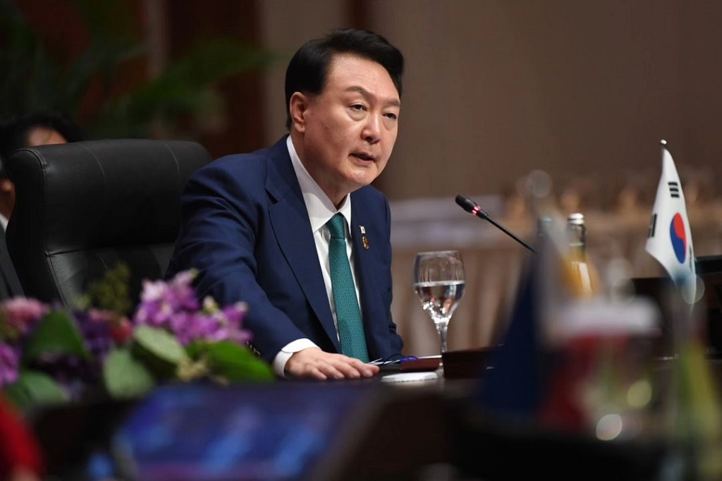 Jokowi menilai, bagi Indonesia kemitraan ASEAN-Korea adalah kemitraan masa depan dengan transisi energi dan transformasi digital sebagai pilar utama.