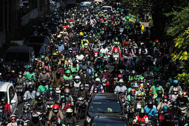 Menurut Direktur Lalu Lintas Polda Metro Jaya Kombes Latif Usman, tiga jalur atau ruas utama Ibu Kota yang diterapkan rekayasa lalu lintas, yakni Jalan Gatot Soebroto (Senayan), Jalan Sudirman-Thamrin (Bundaran HI), dan Jalan Rasuna Said (Kuningan).