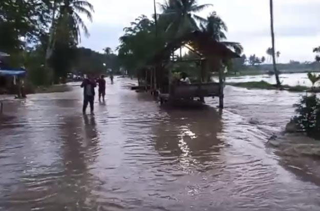 Sebanyak 9.013 jiwa terdampak akibat banjir yang melanda Kabupaten Aceh Utara, Provinsi Aceh. Ketinggian air yang menggenangi permukiman penduduk antara 30 hingga 80 sentimeter.