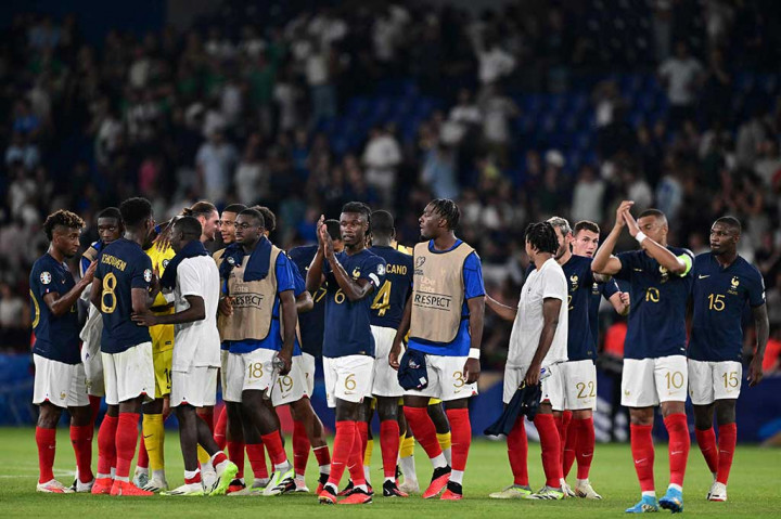 Pada sisa waktu pertandingan, Prancis tetap mendominasi jalannya pertandingan, sedangkan Irlandia sesekali melancarkan serangan. Namun hingga usainya laga, skor 2-0 untuk kemenangan tuan rumah tetap bertahan.