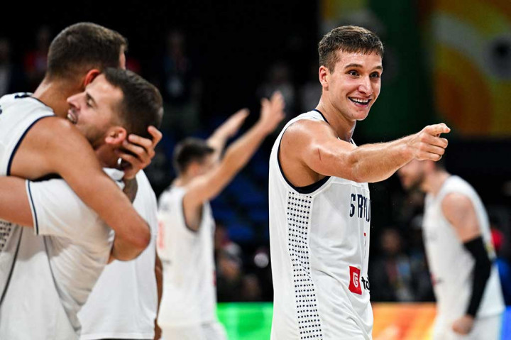 Bogdan Bogdanovic menjadi top skorer Serbia dengan 23 poin, Ognjen Dobric dan Nikola Milutinov sama-sama mencetak 16 poin, Marko Guduric 12 poin, dan Aleksa Avramovic 10 poin.