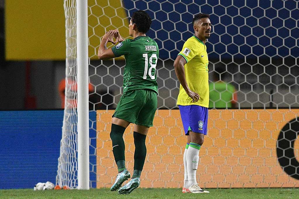 Bolivia mampu memperkecil ketertinggalan pada menit ke-78 lewat pemain pengganti Victor Abrego yang membobol gawang Ederson Moraes. Skor berubah menjadi 4-1.