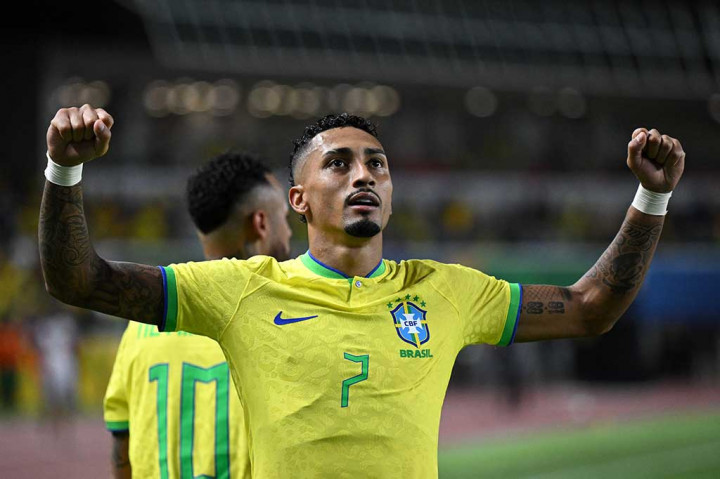 Memasuki babak kedua, Brasil tidak mengendurkan tekanan dan dapat menambah keunggulan pada menit ke-47 melalui gol yang dicetak oleh Raphinha sehingga skor berubah menjadi 2-0.