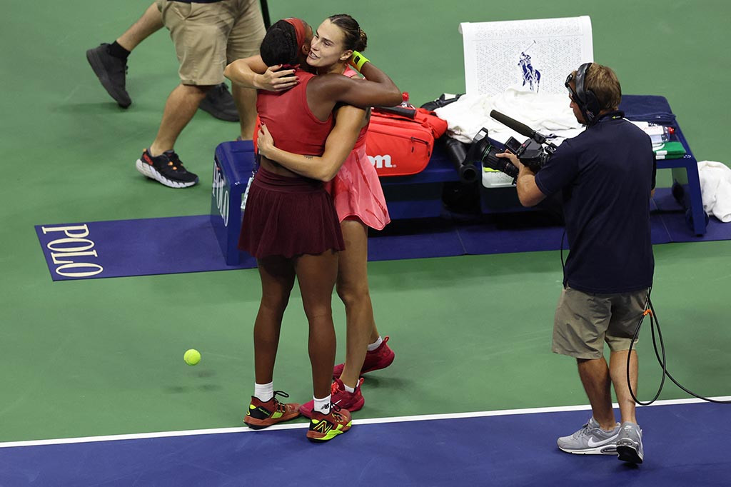 Unggulan keenam dari Florida itu melaju ke final sebagai tim yang tidak diunggulkan melawan unggulan kedua Sabalenka, yang akan menjadi peringkat satu dunia pada peringkat minggu depan.