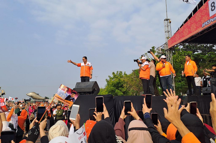 Ketua Pelaksana Senam Sehat Bareng PKS, Irawan mengatakan, dalam kegiatan senam sehat tersebut dihadiri sekitar 30.000 masyarakat Kota Palembang. Bahkan juga ada masyarakat dari luar Palembang yang datang, seperti dari Jambi, Lampung, Jakarta dan sebagainya.