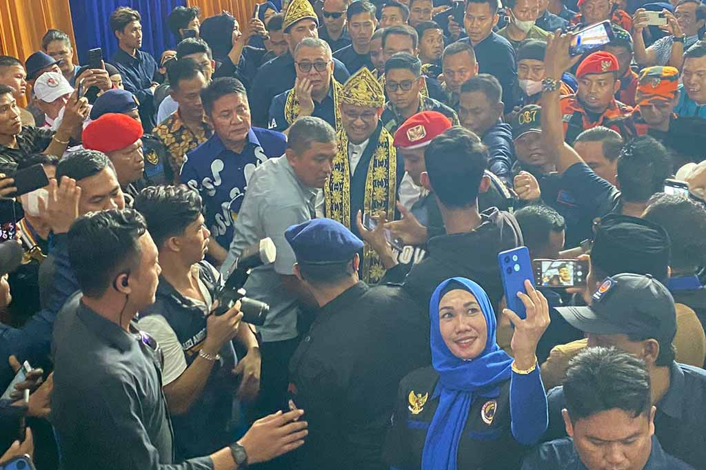 “Alhamdulilah hari ini Bapak Anies Baswedan hadir di tengah-tengah 6.000 kader NasDem Sumsel. Kami bangga Bapak datang kesini dan juga membawa kabar baik karena Pak Anies sudah ada pasangannya yakni Muhaimin Iskandar,” kata Herman Deru.