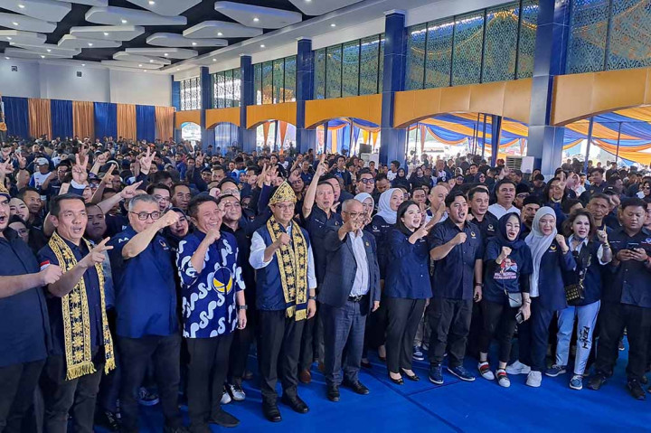 Deru mengaku gembira dan bangga Anies Baswedan bisa datamg ke Sumsel. Menurutnya, kedatangan Anies Baswedan bisa memotivasi dengan memberikan gagasan, tips, dan semangat kepada para calon legislatif (caleg) tingkat kabupaten, kota, provinsi, dan nasional. Serta para simpatisan NasDem yang ada di Sumsel.