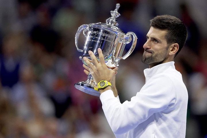 Djokovic mengaku merasa kewalahan pada kesempatan itu, namun hanya ada sedikit rasa gugup saat ia dengan cepat mengambil alih komando pertandingan kejuaraan hari Minggu itu. 