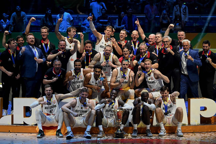 Jerman juga mengalahkan tim Amerika Serikat pada semifinal yang berlangsung dramatis.