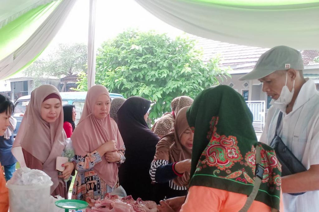 Kepala Dinas Ketahanan Pangan dan Peternakan Provinsi Sumsel Ruzuan Effendi mengatakan, saat ini harga beras di pasar tradisional memang cukup tinggi. Untuk beras premium saat ini harganya Rp15.000 per kilogram padahal harga eceran tertinggi di Sumsel adalah Rp13.900 per kilogramnya.