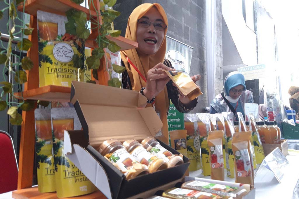 Jamu merupakan WBTB yang sudah diajukan ke UNESCO. Prosesnya tinggal menunggu sidang penetapan pada Oktober-November mendatang. Jamu sebagai unggulan, lanjutnya, karena itu pengembangannya harus berinovasi dan mengikuti tren kekinian.
